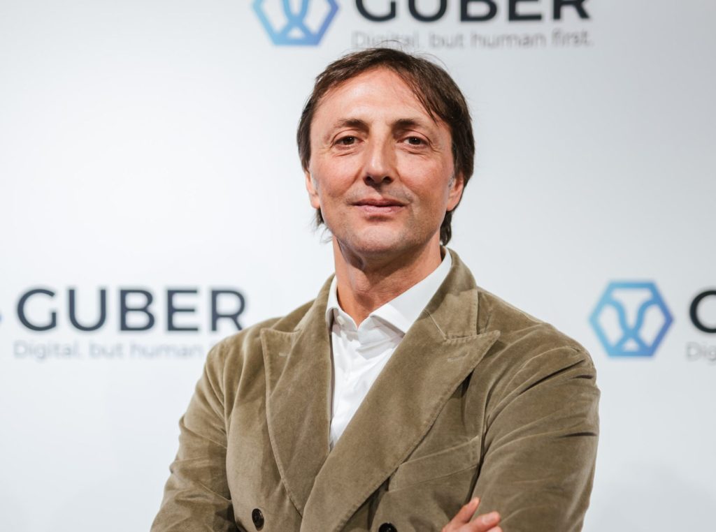 Davide Becchetti Guber banca