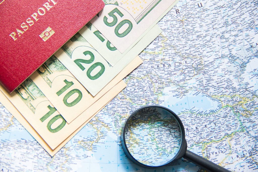 Debitori che emigrano: il cluster AIRE nei portafogli crediti